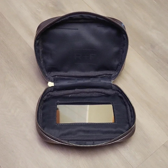 Rodan + Fields Metallic Purple Zippered Makeup Case with Mirror‎ - Picture 3 of 6